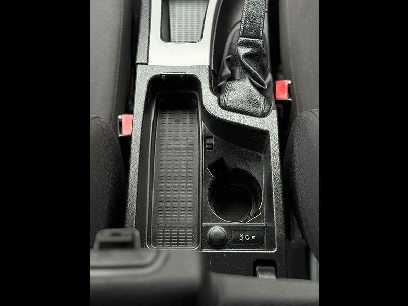 BMW 3 Series 2.0 318i SE Euro 4 4dr 4dr Manual 2026