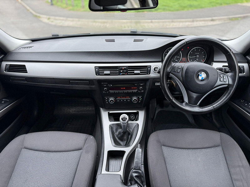 BMW 3 Series 2.0 318i SE Euro 4 4dr 4dr Manual 2026