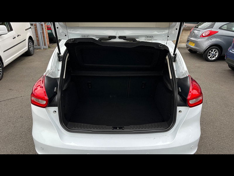 Ford Focus 1.5 TDCi Titanium Euro 6 (s/s) 5dr 5dr Manual 2026