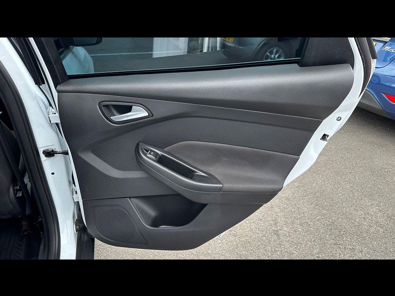 Ford Focus 1.5 TDCi Titanium Euro 6 (s/s) 5dr 5dr Manual 2026