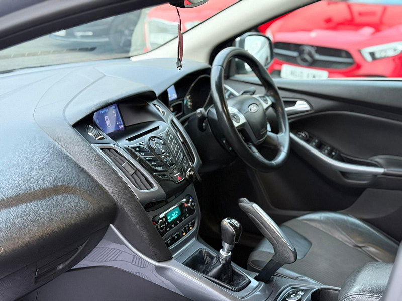 Ford Focus 1.6 TDCi Titanium X Euro 5 (s/s) 5dr 5dr Manual 2026