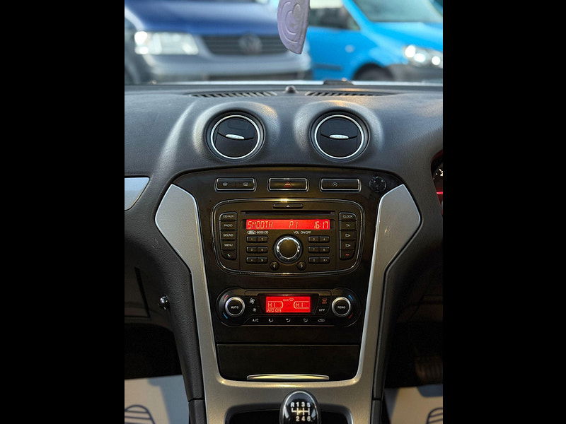 Ford Mondeo 1.6 TDCi ECOnetic Zetec Euro 5 (s/s) 5dr 5dr Manual 2026