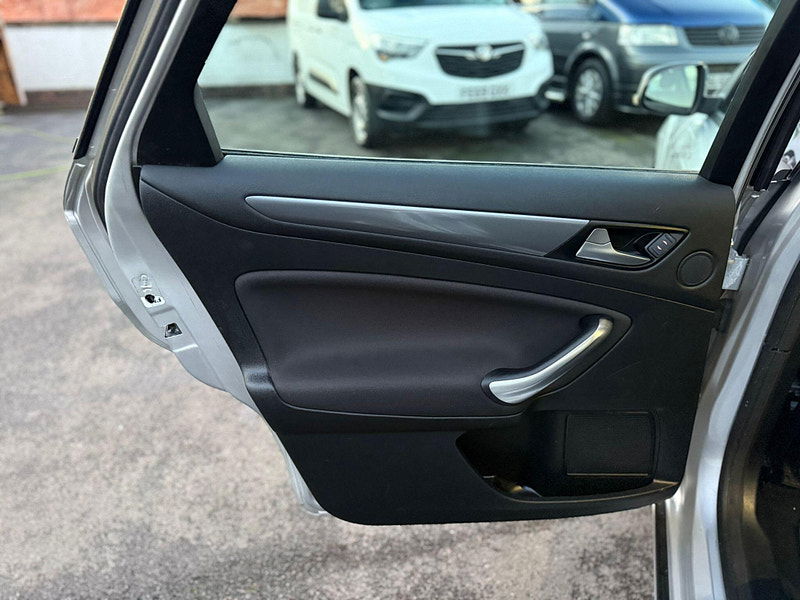 Ford Mondeo 1.6 TDCi ECOnetic Zetec Euro 5 (s/s) 5dr 5dr Manual 2026