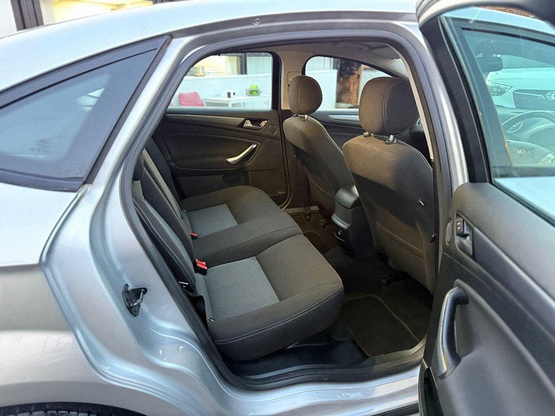 Ford Mondeo 1.6 TDCi ECOnetic Zetec Euro 5 (s/s) 5dr 5dr Manual 2026