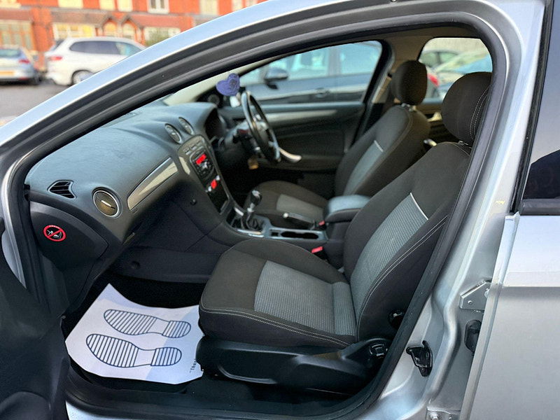 Ford Mondeo 1.6 TDCi ECOnetic Zetec Euro 5 (s/s) 5dr 5dr Manual 2026