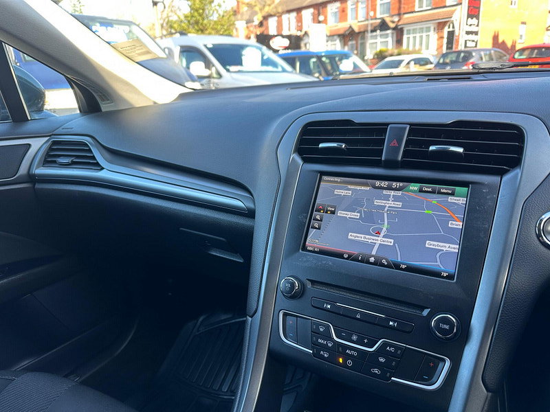 Ford Mondeo 2.0 TDCi Titanium Euro 6 (s/s) 5dr 5dr Manual 2026