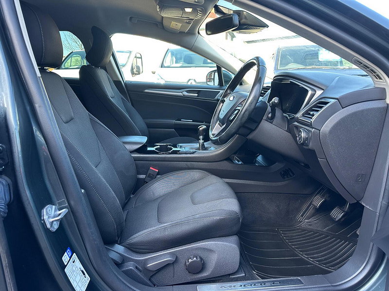 Ford Mondeo 2.0 TDCi Titanium Euro 6 (s/s) 5dr 5dr Manual 2026