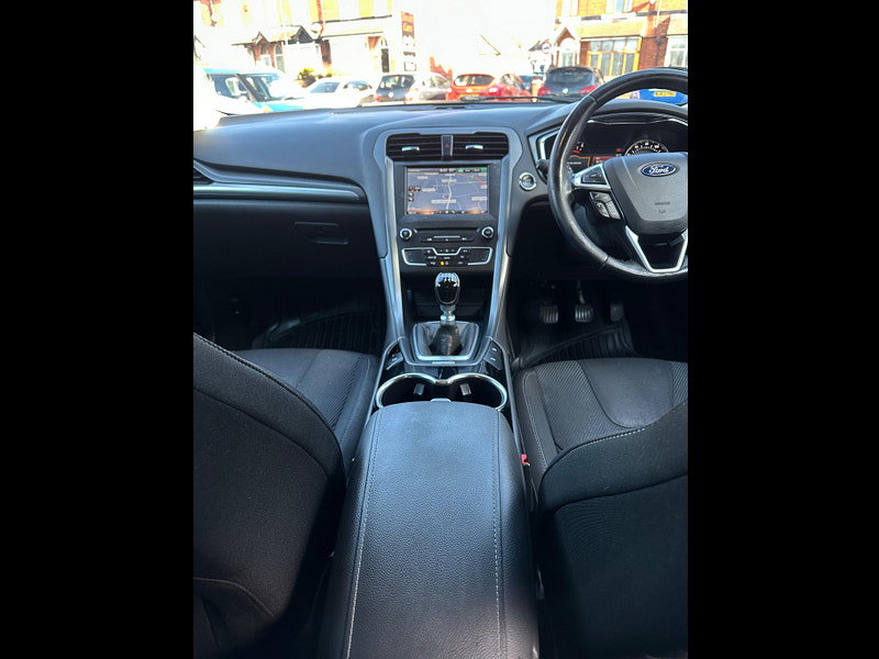 Ford Mondeo 2.0 TDCi Titanium Euro 6 (s/s) 5dr 5dr Manual 2026