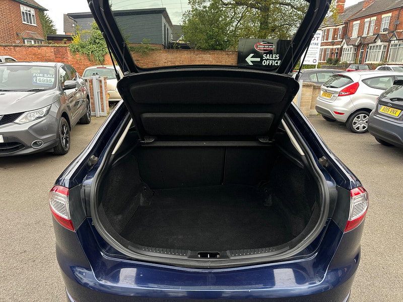 Ford Mondeo 2.0 Zetec Euro 5 5dr 5dr Manual 2026