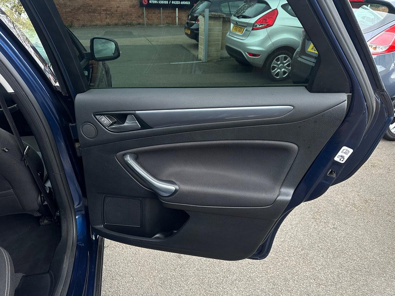Ford Mondeo 2.0 Zetec Euro 5 5dr 5dr Manual 2026