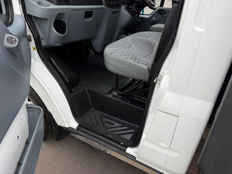 Ford Transit 2.2 TDCi 350 Dropside 2dr Diesel Manual RWD L4 (123 bhp) 2dr Manual 2026