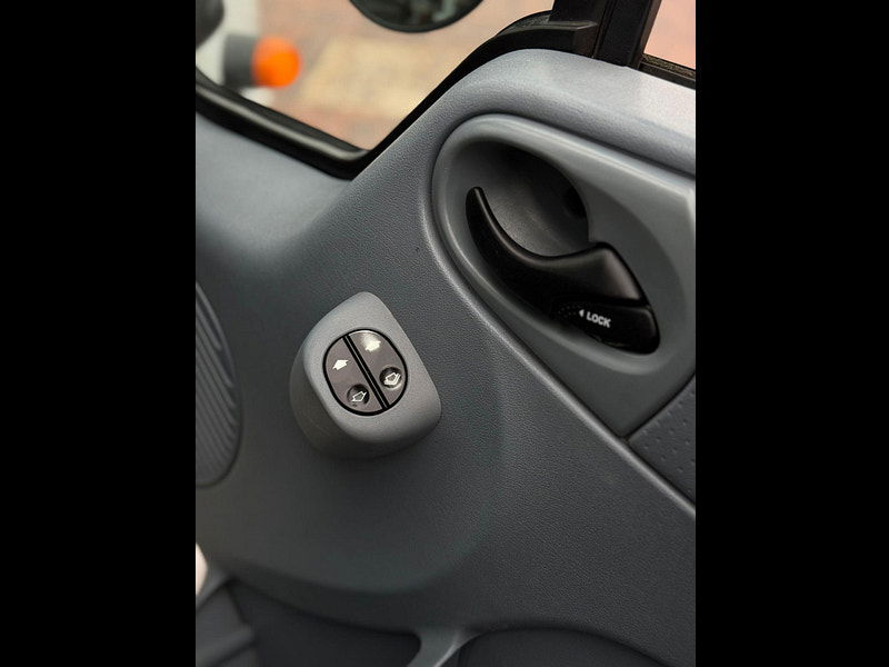 Ford Transit 2.2 TDCi 350 Dropside 2dr Diesel Manual RWD L4 (123 bhp) 2dr Manual 2026