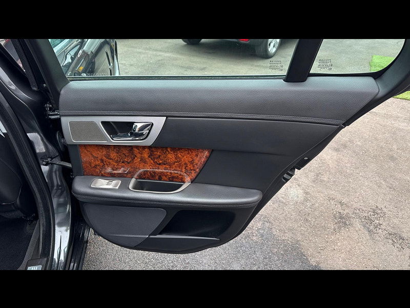 Jaguar XF 3.0 V6 Luxury Auto Euro 4 4dr 4dr Automatic 2026