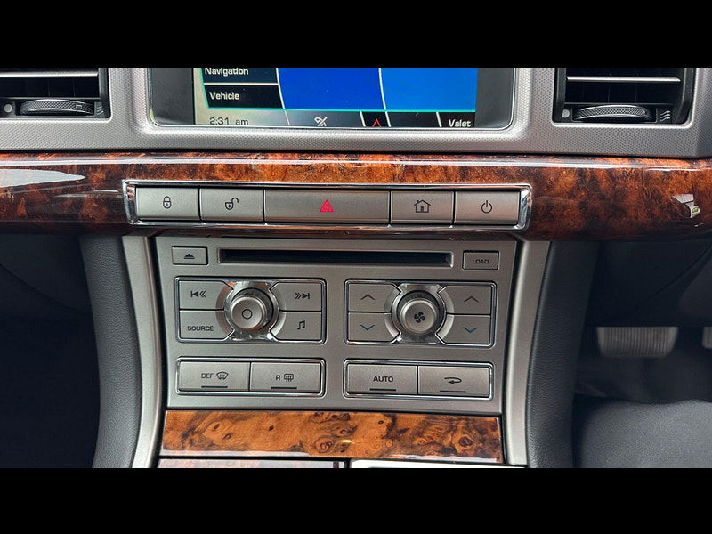 Jaguar XF 3.0 V6 Luxury Auto Euro 4 4dr 4dr Automatic 2026