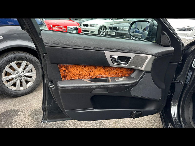 Jaguar XF 3.0 V6 Luxury Auto Euro 4 4dr 4dr Automatic 2026