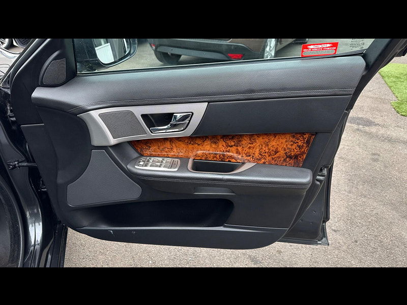 Jaguar XF 3.0 V6 Luxury Auto Euro 4 4dr 4dr Automatic 2026