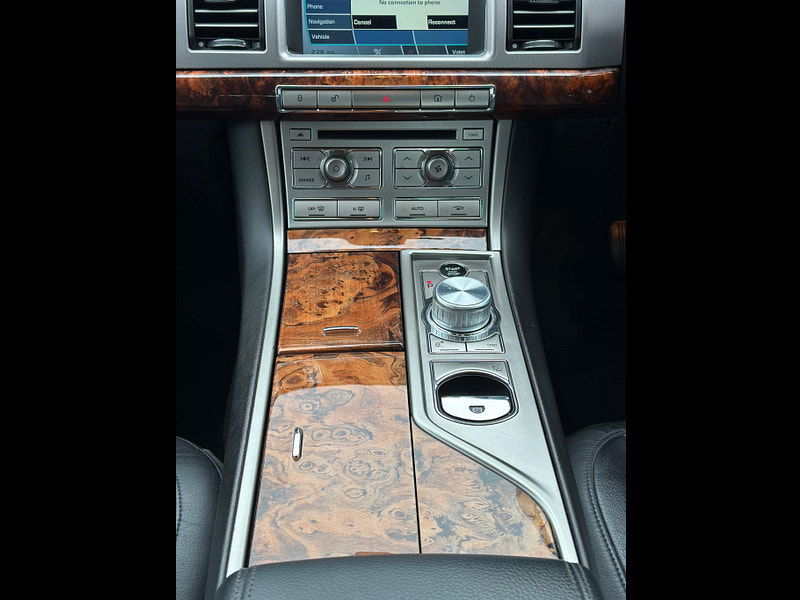 Jaguar XF 3.0 V6 Luxury Auto Euro 4 4dr 4dr Automatic 2026