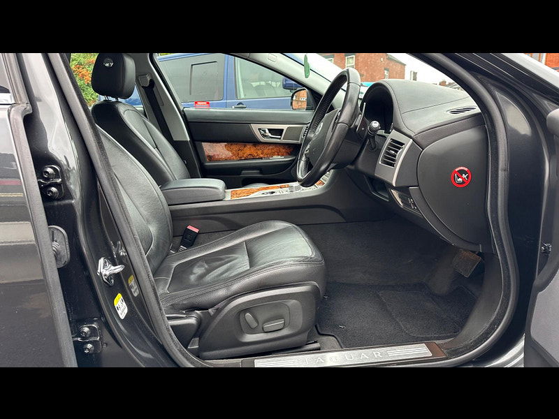 Jaguar XF 3.0 V6 Luxury Auto Euro 4 4dr 4dr Automatic 2026