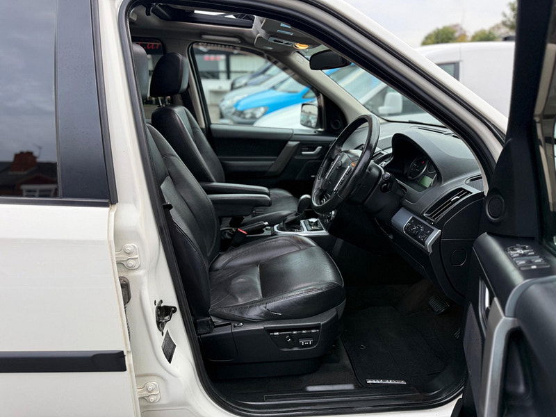 Land Rover Freelander 2 2.2 TD4 HSE Auto 4WD Euro 4 5dr 5dr Automatic 2026