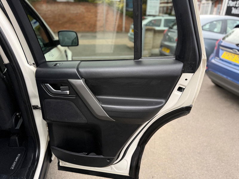 Land Rover Freelander 2 2.2 TD4 HSE Auto 4WD Euro 4 5dr 5dr Automatic 2026