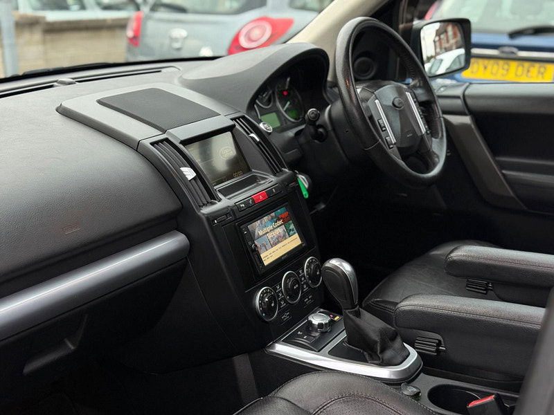 Land Rover Freelander 2 2.2 TD4 HSE Auto 4WD Euro 4 5dr 5dr Automatic 2026