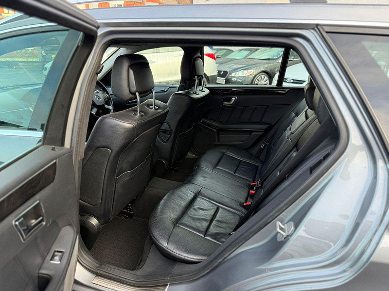 Mercedes-Benz E Class 2.1 E250 CDI BlueEfficiency Avantgarde Tiptronic Euro 5 5dr 5dr Automatic 2026