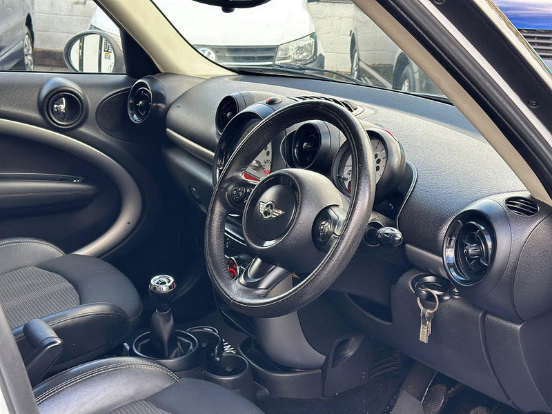 MINI Countryman 1.6 Cooper Euro 6 (s/s) 5dr 5dr Manual 2026