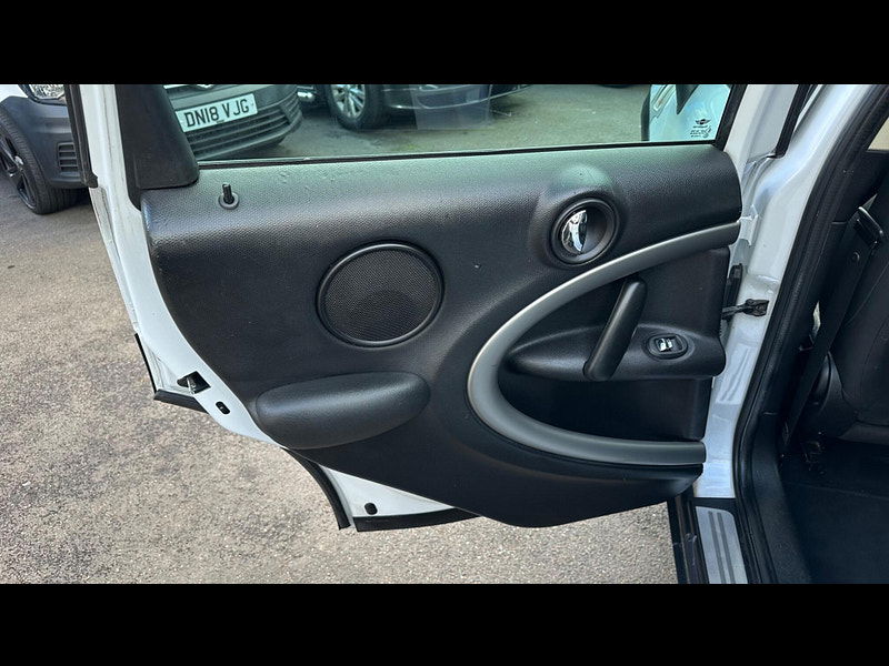 MINI Countryman 1.6 Cooper Euro 6 (s/s) 5dr 5dr Manual 2026