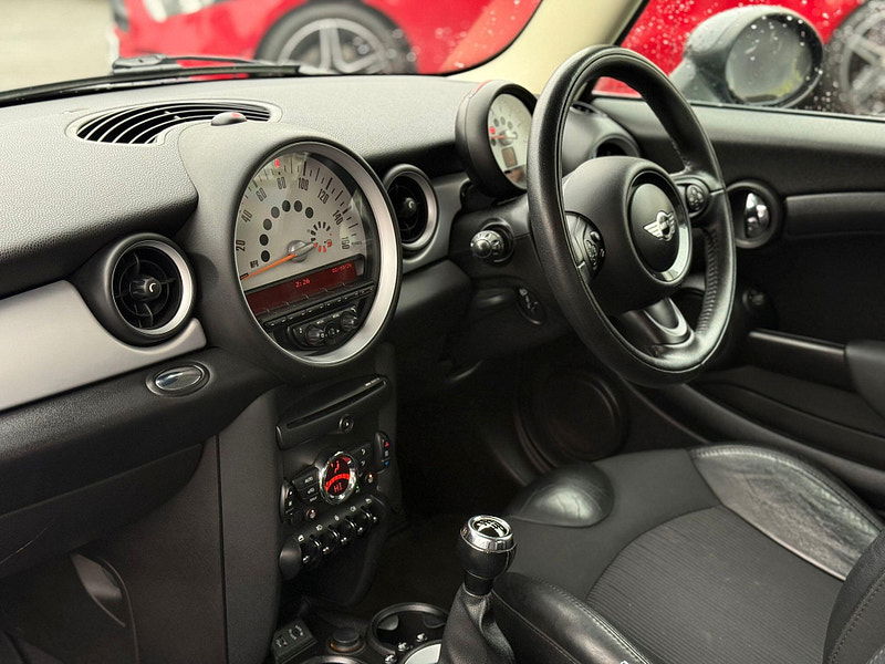 MINI Hatch 1.6 Cooper D Euro 5 (s/s) 3dr 3dr Manual 2026