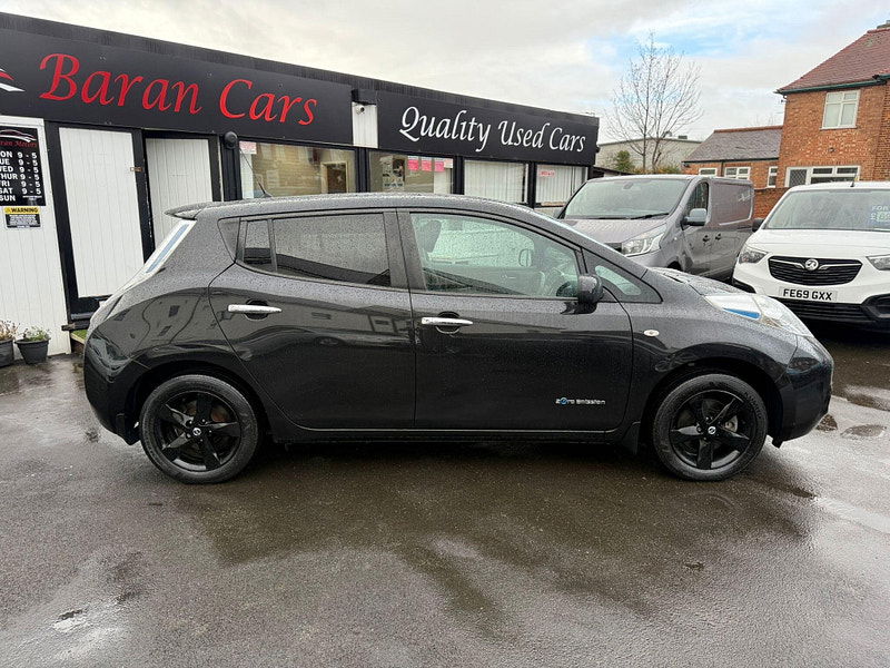 Nissan Leaf 30kWh Black Edition Auto 5dr 5dr Automatic 2026