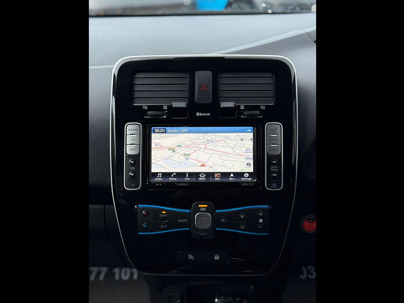 Nissan Leaf 30kWh Black Edition Auto 5dr 5dr Automatic 2026