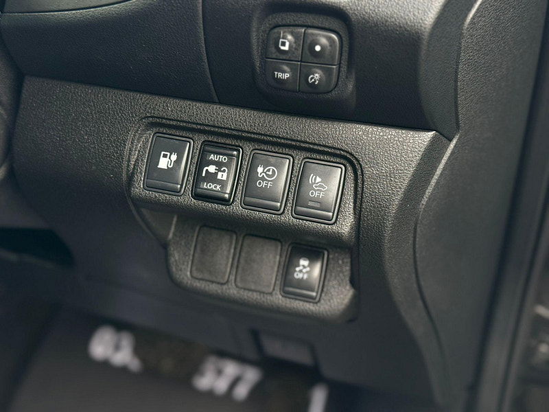 Nissan Leaf 30kWh Black Edition Auto 5dr 5dr Automatic 2026