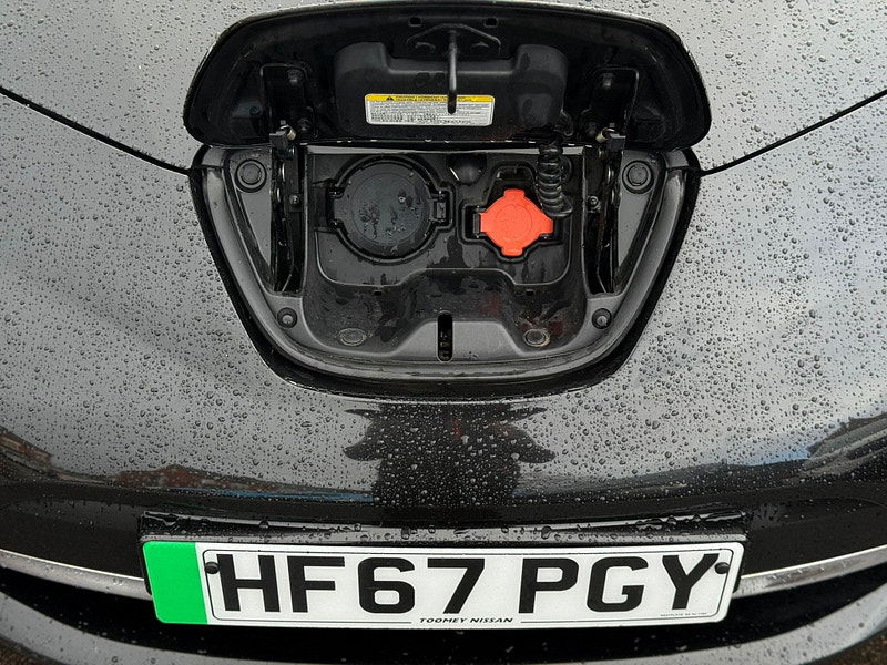 Nissan Leaf 30kWh Black Edition Auto 5dr 5dr Automatic 2026