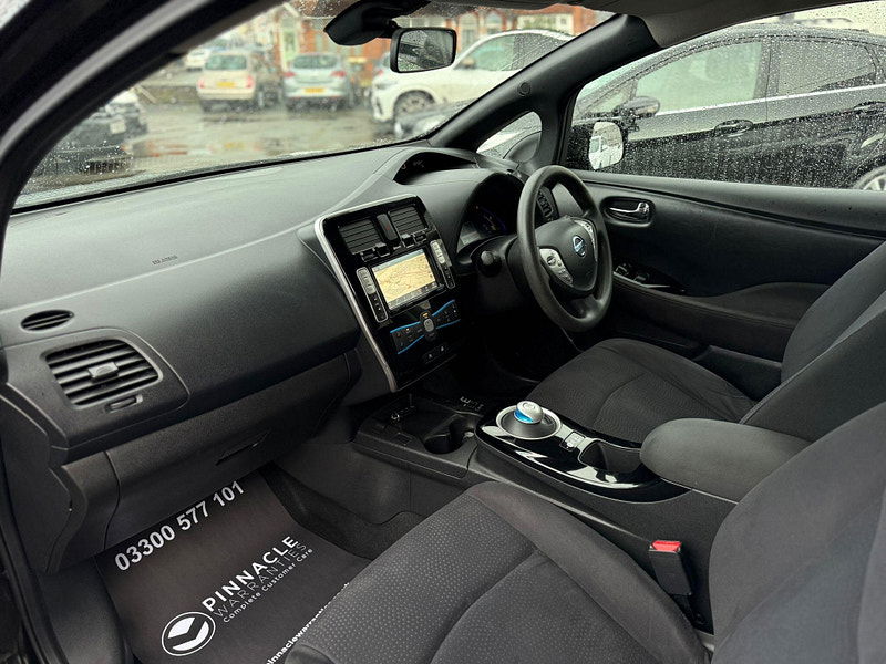 Nissan Leaf 30kWh Black Edition Auto 5dr 5dr Automatic 2026