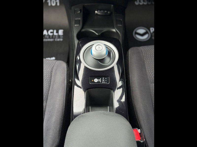 Nissan Leaf 30kWh Black Edition Auto 5dr 5dr Automatic 2026