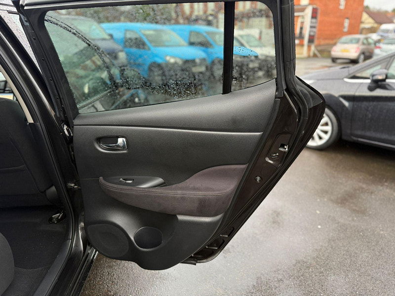 Nissan Leaf 30kWh Black Edition Auto 5dr 5dr Automatic 2026