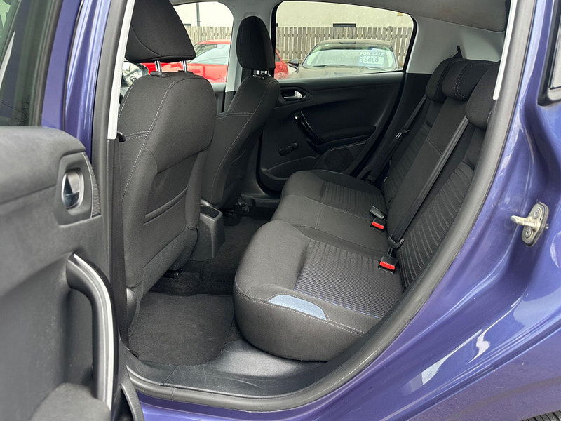 Peugeot 208 1.4 HDi Allure Euro 5 5dr 5dr Manual 2026