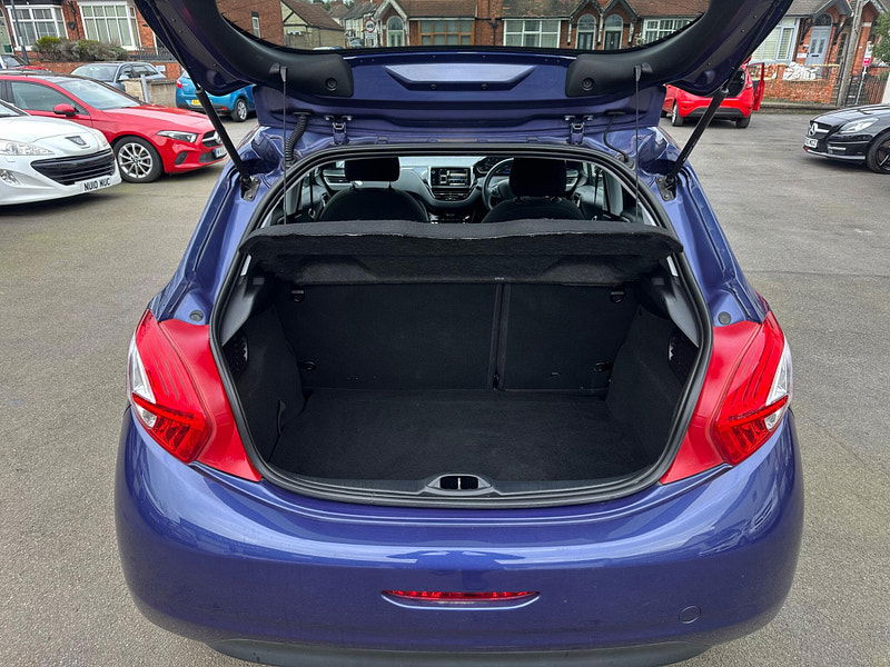 Peugeot 208 1.4 HDi Allure Euro 5 5dr 5dr Manual 2026