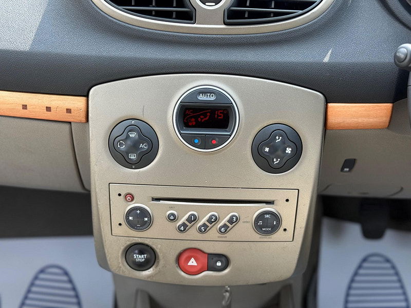 Renault Clio 1.6 VVT Initiale 5dr 5dr Manual 2026