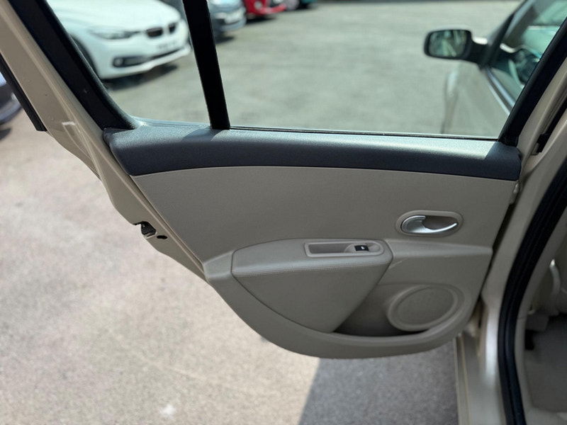 Renault Clio 1.6 VVT Initiale 5dr 5dr Manual 2026