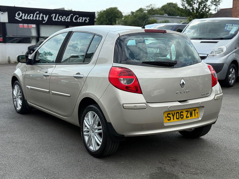 Renault Clio 1.6 VVT Initiale 5dr 5dr Manual 2026