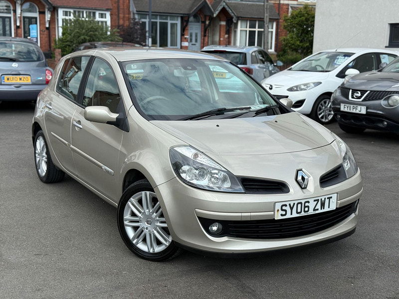 Renault Clio 1.6 VVT Initiale 5dr 5dr Manual 2026