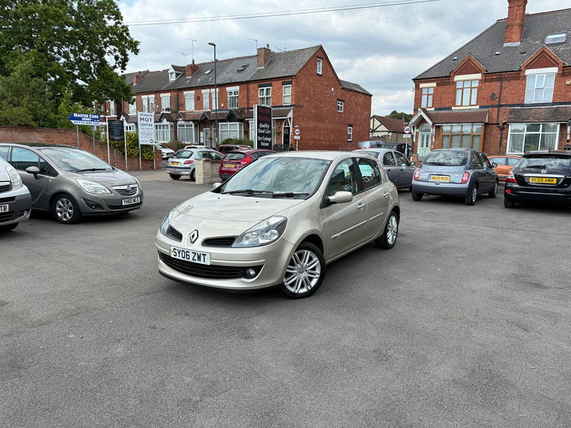 Renault Clio 1.6 VVT Initiale 5dr 5dr Manual 2026