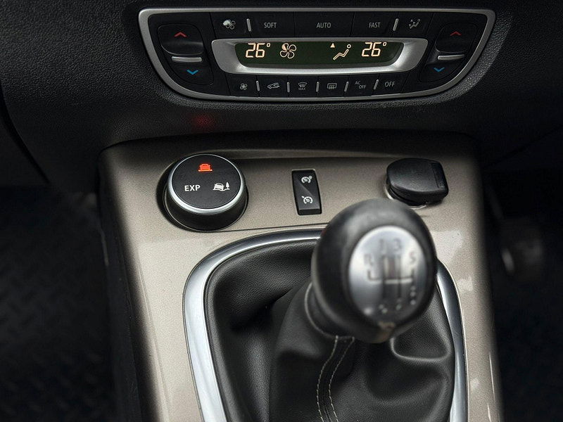 Renault Scenic Xmod 1.5 dCi ENERGY Dynamique TomTom Euro 5 (s/s) 5dr 5dr Manual 2026