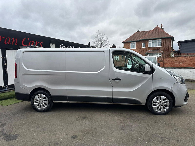 Renault Trafic 1.6 dCi ENERGY 29 Sport Nav LWB Standard Roof Euro 6 (s/s) 5dr 4dr Manual 2026