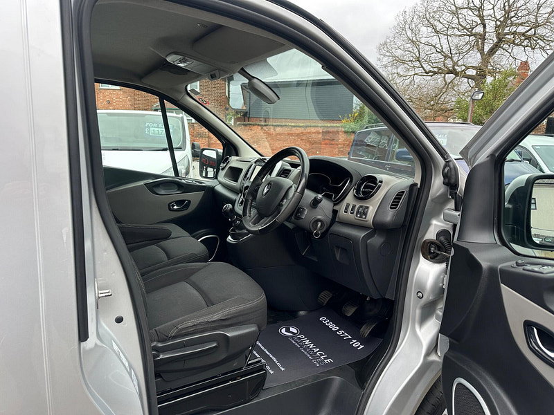 Renault Trafic 1.6 dCi ENERGY 29 Sport Nav LWB Standard Roof Euro 6 (s/s) 5dr 4dr Manual 2026