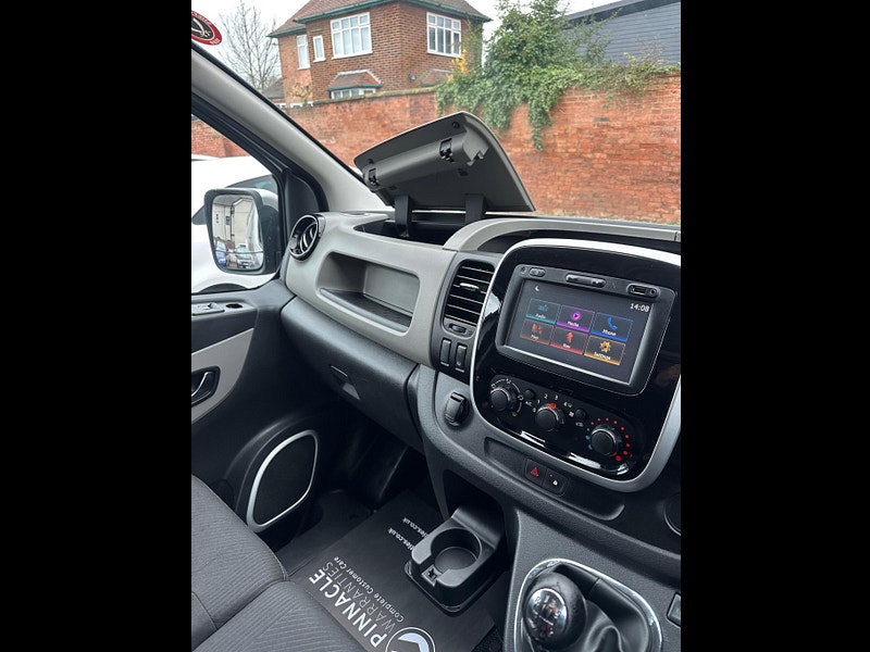Renault Trafic 1.6 dCi ENERGY 29 Sport Nav LWB Standard Roof Euro 6 (s/s) 5dr 4dr Manual 2026