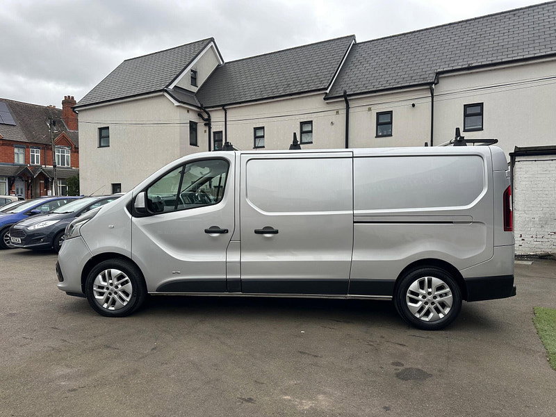 Renault Trafic 1.6 dCi ENERGY 29 Sport Nav LWB Standard Roof Euro 6 (s/s) 5dr 4dr Manual 2026