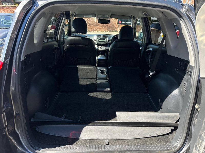Toyota RAV4 2.2 D-CAT XT-R Auto 4WD Euro 5 5dr 5dr Automatic 2026