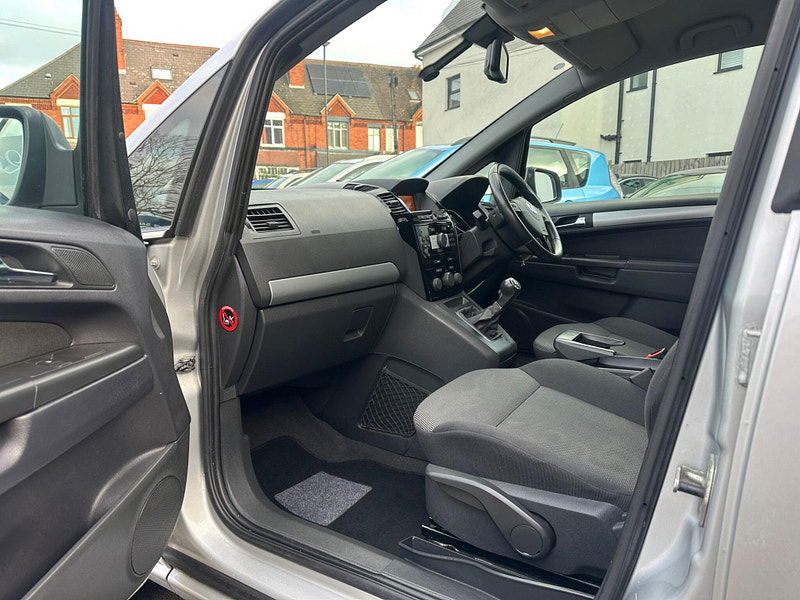 Vauxhall Zafira 1.6 16V Design Euro 5 5dr (SNav) 5dr Manual 2026